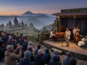 Tren Konser Jazz Terbuka, dari Kemegahan Candi hingga Dinginnya Bromo