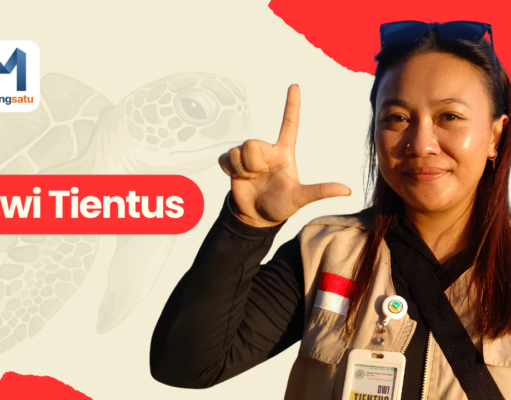 Dwi Tientus, Srikandi Penyelamat Penyu Pesisir Malang